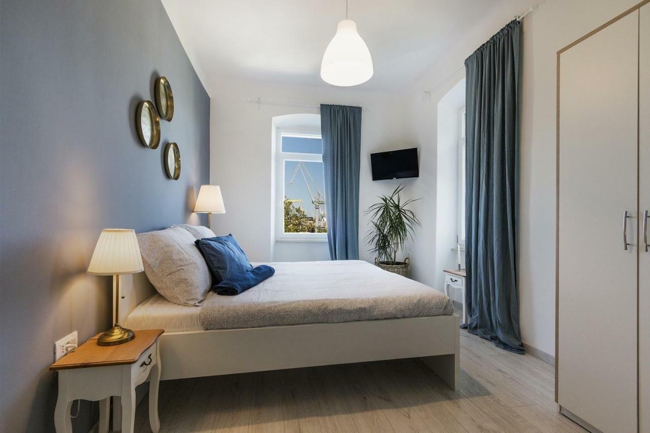 *** Lounge Terrace Apartment With The Harbour View / City Centre *** Pula Dış mekan fotoğraf